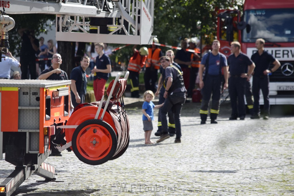 Koelner Seilbahn Gondel blieb haengen Koeln Linksrheinisch P157.JPG - Miklos Laubert